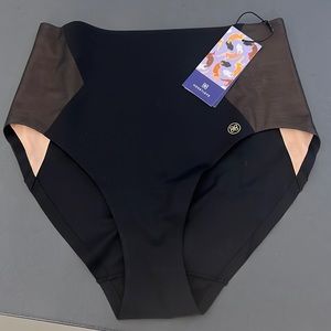 NWT HoneyLove Crossover Brief, xs